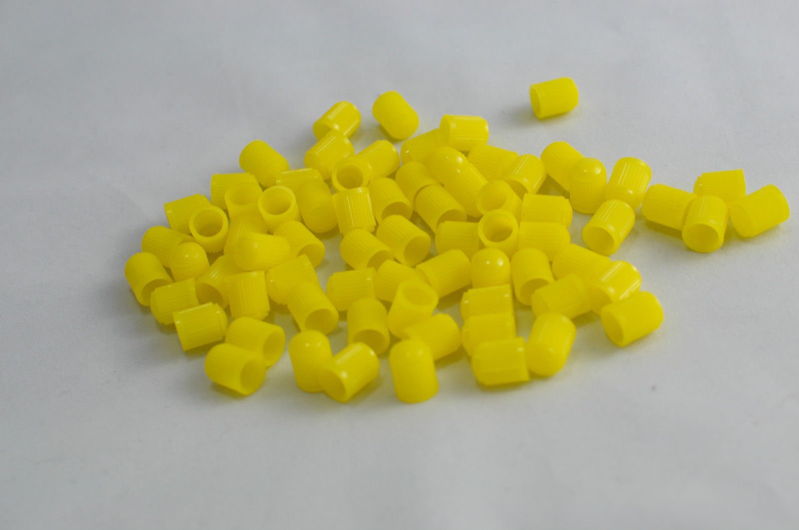 Plast ventilhattar standard 4st